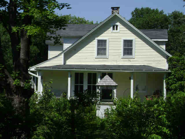 Building photograph for 5 LONG MEADOW RD